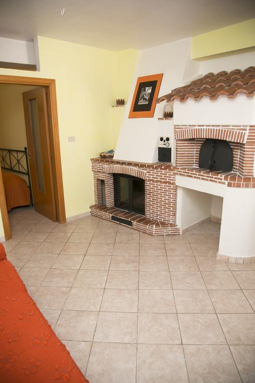 B&B Casa Antonia Trentinara Ruang foto