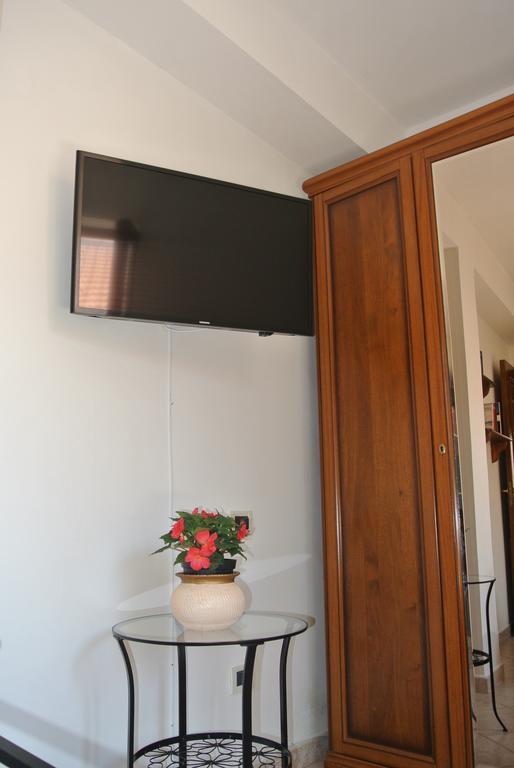 B&B Casa Antonia Trentinara Bagian luar foto