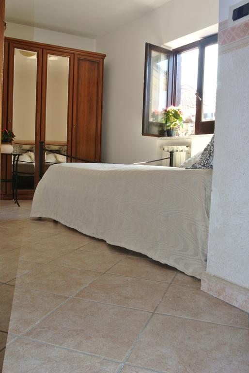 B&B Casa Antonia Trentinara Bagian luar foto