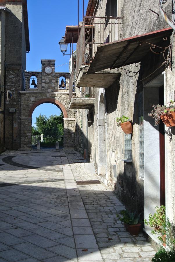 B&B Casa Antonia Trentinara Bagian luar foto