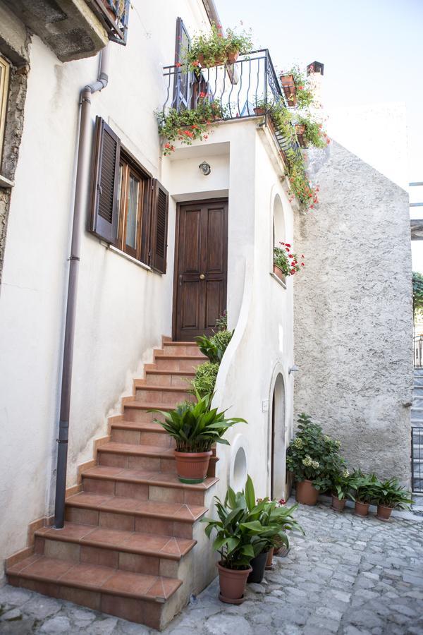B&B Casa Antonia Trentinara Bagian luar foto